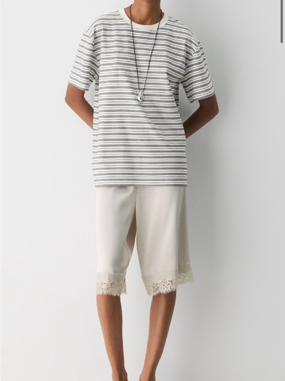 Aritzia Mitte Satin Cream Lace-Hem Bermuda Shorts - SOLD OUT EVERYWHERE!
